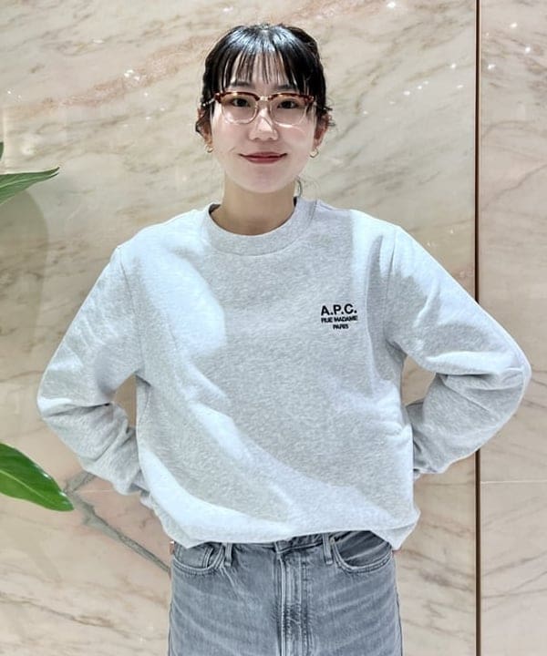 中丸　栞さんの「BEAMS WOMEN｜A.P.C. / RUE MADAME スウェット」を使ったコーディネート