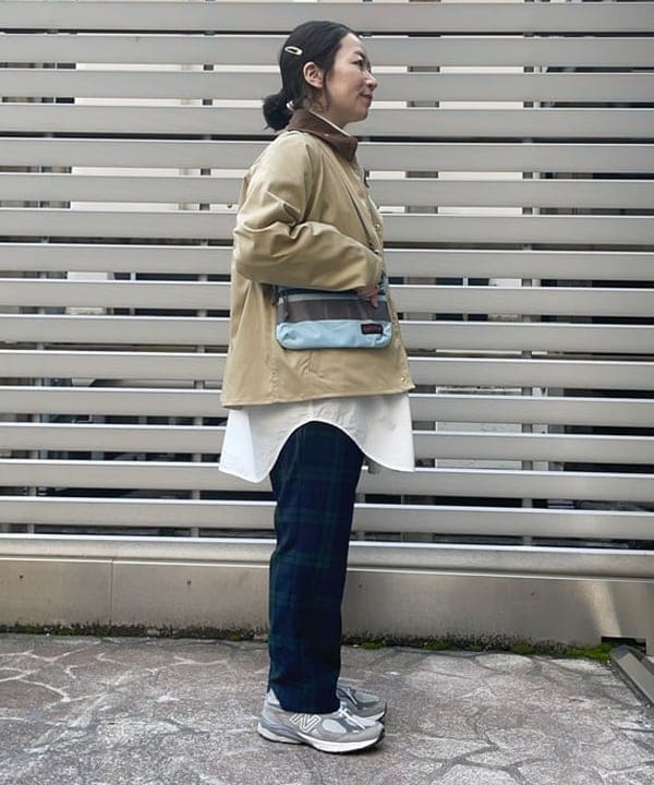 コウリキ　マミさんの「BEAMS WOMEN｜タイプライター USN ビッグシャツ」を使ったコーディネート