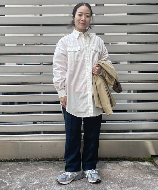 コウリキ　マミさんの「BEAMS WOMEN｜タイプライター USN ビッグシャツ」を使ったコーディネート