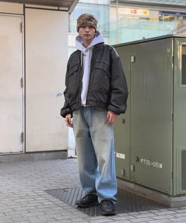 大野 滉太さんの「BEAMS WOMEN｜BEAMS / ワイドフィット デニムパンツ」を使ったコーディネート