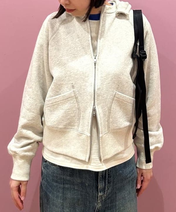 リズさんの「BEAMS WOMEN｜【別注】RED CARD TOKYO / Cameron デニムスカート」を使ったコーディネート