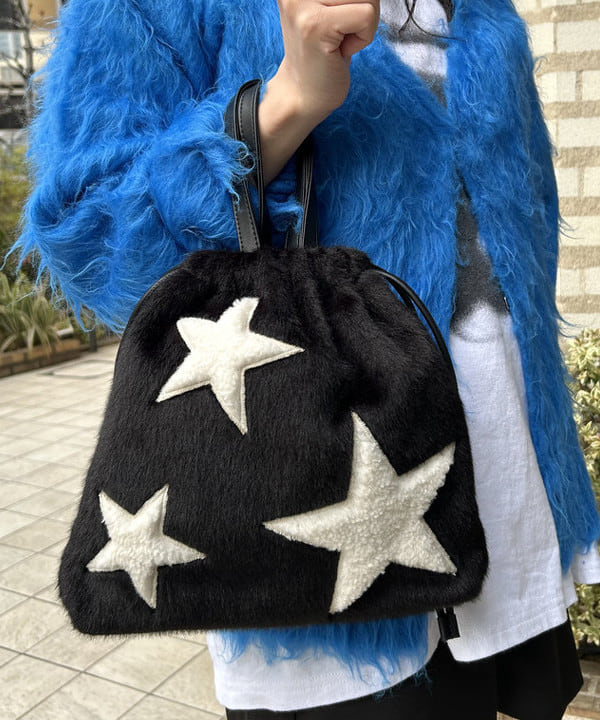 Sakiさんの「BEAMS WOMEN｜【別注】CONTROL FREAK / ★ファー バッグ」を使ったコーディネート