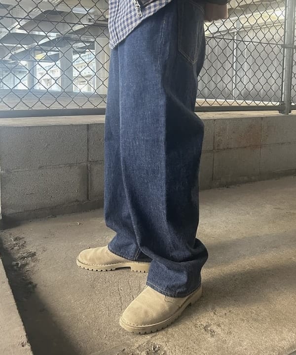 タマイユウトさんの「BEAMS WOMEN｜ユーズド加工 レザー ショートブルゾン」を使ったコーディネート