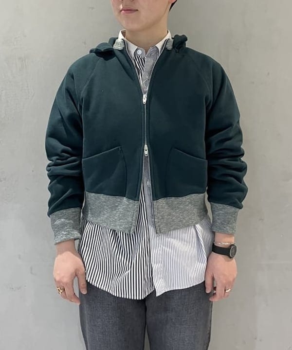 赤羽 花さんの「BEAMS WOMEN｜CASIO / MQ-24B-1BJF」を使ったコーディネート