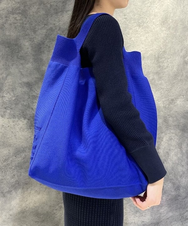 高木 菜央さんの「BEAMS WOMEN｜AK+1 / ニット トートバッグ」を使ったコーディネート