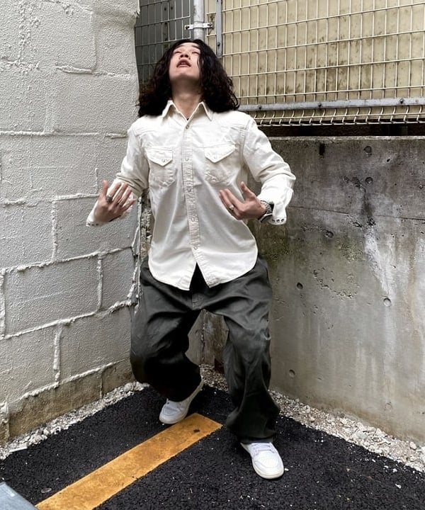 りくっしーさんの「BEAMS WOMEN｜【別注】REMI RELIEF / Denim Western shirt Classic Fit」を使ったコーディネート