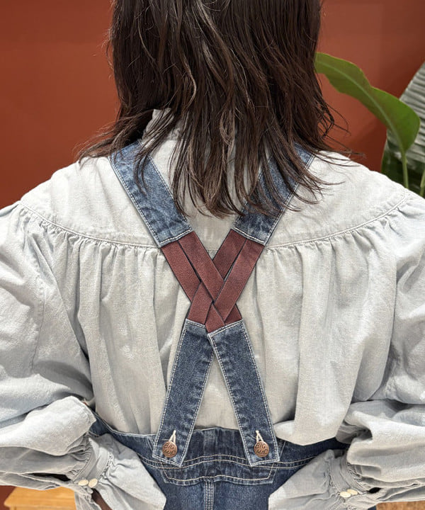 クロサワさんの「BEAMS WOMEN｜【別注】BIGMAC / デニム オーバーオール 25SS」を使ったコーディネート
