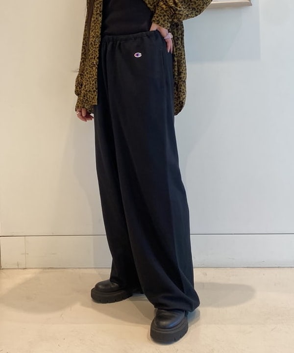 ayaさんの「BEAMS WOMEN｜アニマルプリント カットオフ オープンカラーシャツ」を使ったコーディネート