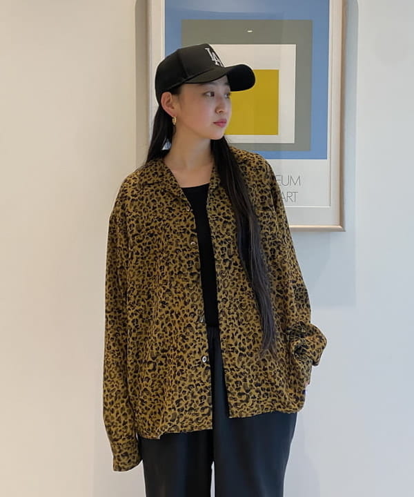 ayaさんの「BEAMS WOMEN｜アニマルプリント カットオフ オープンカラーシャツ」を使ったコーディネート