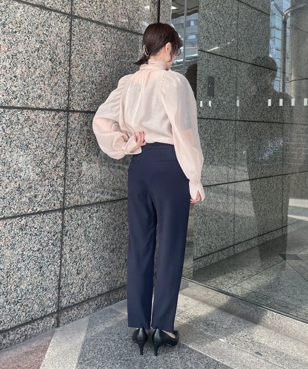 多田 日奈子さんの「BEAMS WOMEN｜フレアー ラグランスリーブ コート」を使ったコーディネート