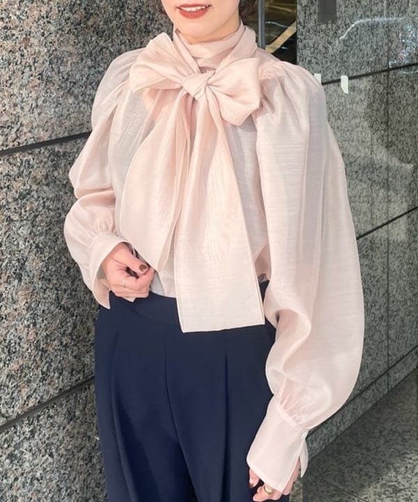 多田 日奈子さんの「BEAMS WOMEN｜フレアー ラグランスリーブ コート」を使ったコーディネート