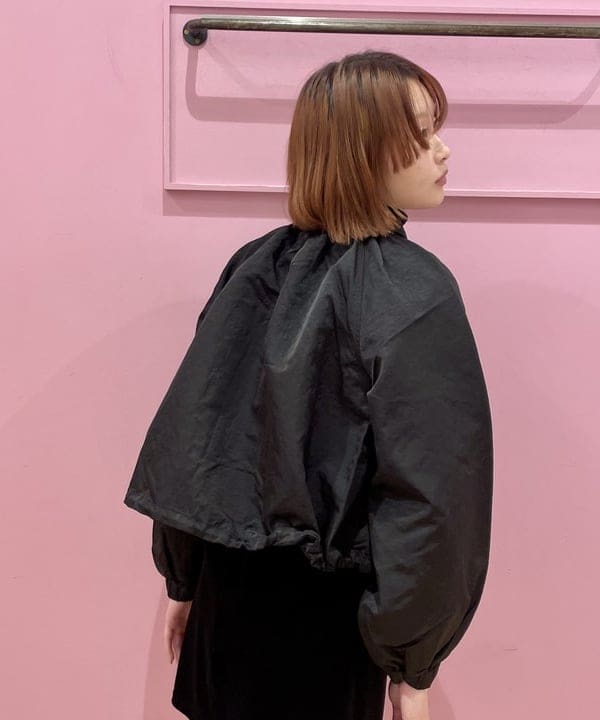 水野 萌香さんの「BEAMS WOMEN｜ナイロン コーチ ジャケット」を使ったコーディネート