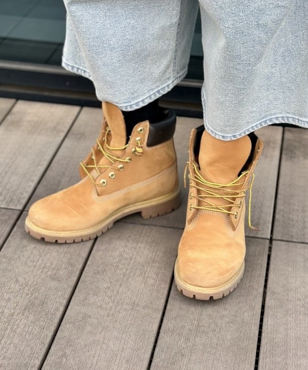 Kellyさんの「BEAMS WOMEN｜クウォーターレングス デニム ウェビングパンツ」を使ったコーディネート