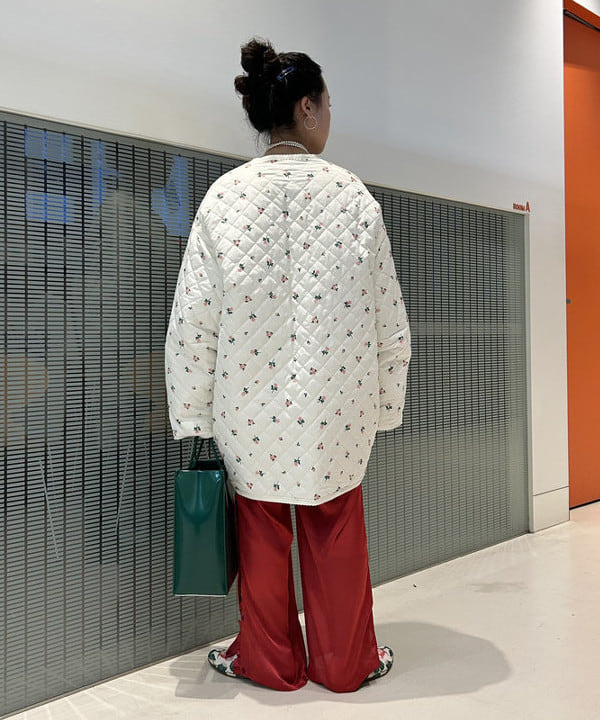 清水 彩乃さんの「BEAMS WOMEN｜ランダム パール ネックレス」を使ったコーディネート