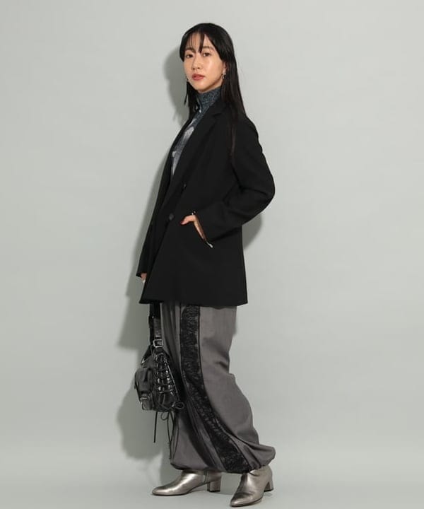 マツド ユメカさんの「BEAMS WOMEN｜レースアップ ポケット バッグ」を使ったコーディネート