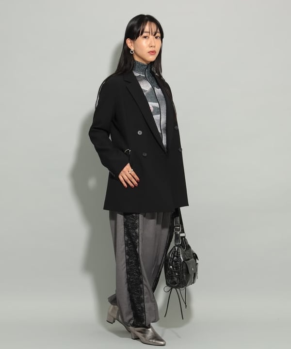 マツド ユメカさんの「BEAMS WOMEN｜レースアップ ポケット バッグ」を使ったコーディネート