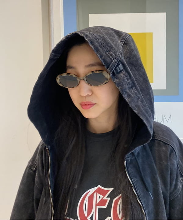 ayaさんの「BEAMS WOMEN｜フェード カレッジ Tシャツ」を使ったコーディネート