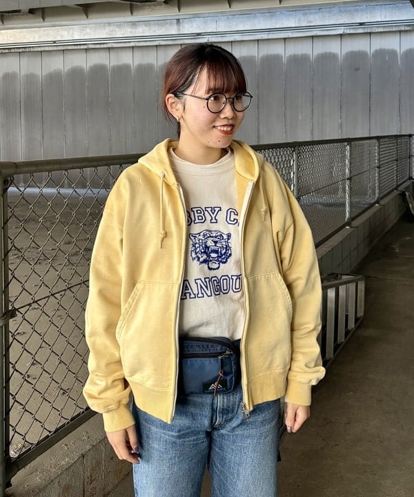 チナツさんの「BEAMS WOMEN｜GREGORY / 別注 VINTAGE HIP MATE NAVY」を使ったコーディネート