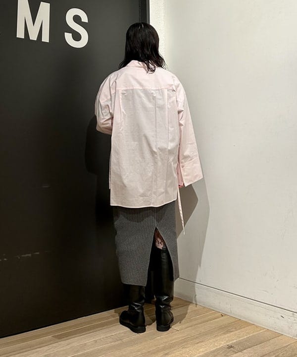 早川 萌子さんの「BEAMS WOMEN｜sita parantica / 別注 巾着 ショルダーバッグ」を使ったコーディネート