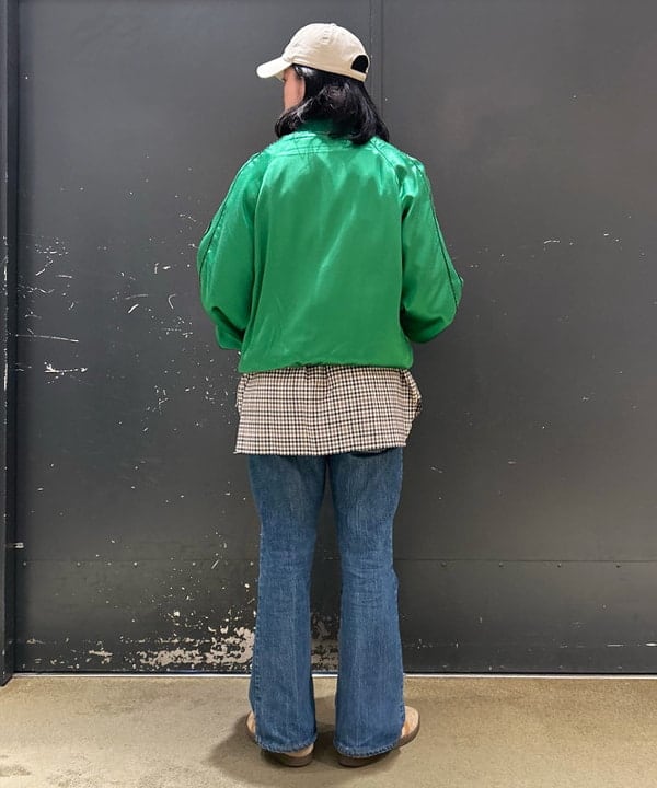 IHA(イハ)さんの「BEAMS WOMEN｜スカ ジャケット」を使ったコーディネート