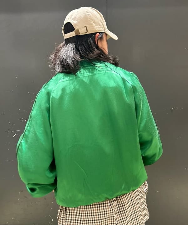 IHA(イハ)さんの「BEAMS WOMEN｜スカ ジャケット」を使ったコーディネート