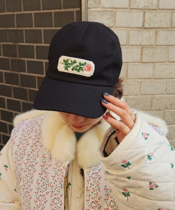 saori KATOさんの「BEAMS WOMEN｜ジャカード デニム パンツ」を使ったコーディネート