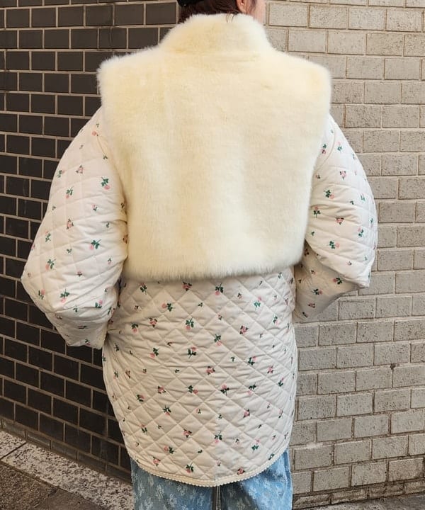 saori KATOさんの「BEAMS WOMEN｜ジャカード デニム パンツ」を使ったコーディネート