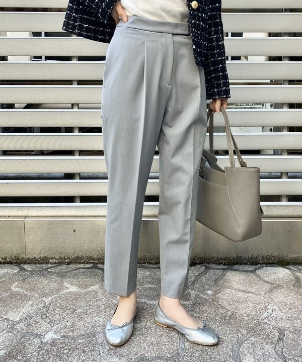 りえさんの「BEAMS WOMEN｜ツイード ノーカラー ジャケット」を使ったコーディネート