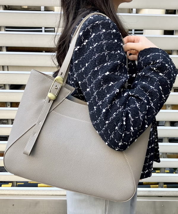 りえさんの「BEAMS WOMEN｜ツイード ノーカラー ジャケット」を使ったコーディネート