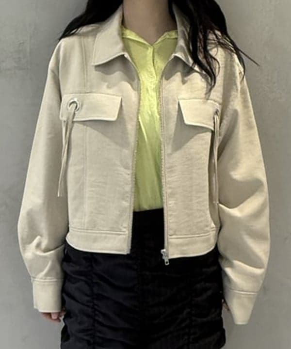須賀さんの「BEAMS WOMEN｜ハトメフラップ ブルゾン」を使ったコーディネート