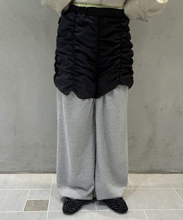 須賀さんの「BEAMS WOMEN｜ハトメフラップ ブルゾン」を使ったコーディネート