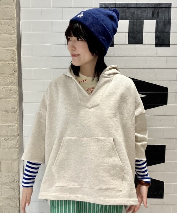 小原 もこさんの「BEAMS WOMEN｜GREGORY / 別注 VINTAGE HIP MATE NAVY」を使ったコーディネート