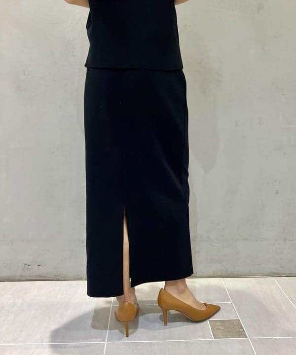 五十峯 さよさんの「BEAMS WOMEN｜シンプル ボートネックニット .M」を使ったコーディネート