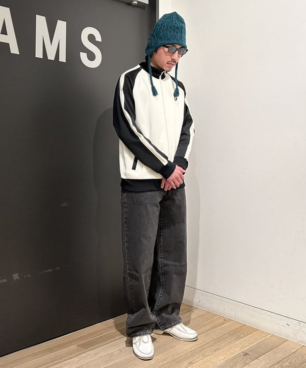 及川 晃さんの「BEAMS WOMEN｜ミックスアランニット イヤーフラップ ワッチキャップ」を使ったコーディネート