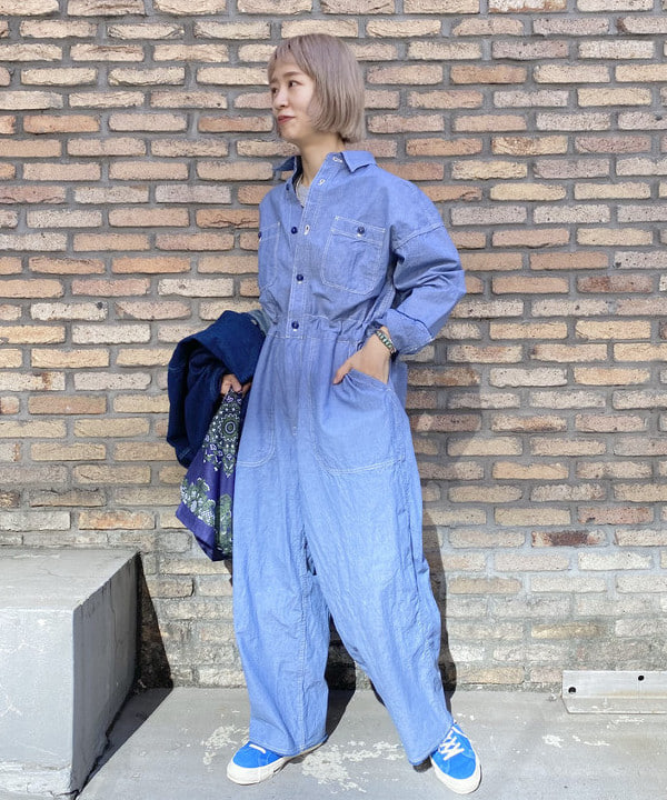Kaoru Sakumaさんの「BEAMS WOMEN｜クレイジー ビッグ カバーオールコート」を使ったコーディネート