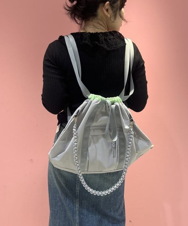 星野 真依さんの「BEAMS WOMEN｜CONTROL FREAK / ナイロン 3Way トートバッグ」を使ったコーディネート
