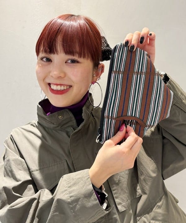 りかちょび/岸本梨佳さんの「BEAMS WOMEN｜ボーダー ポーチ」を使ったコーディネート
