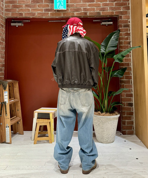 Ryohei Takataさんの「BEAMS WOMEN｜ユーズド加工 レザー ショートブルゾン」を使ったコーディネート