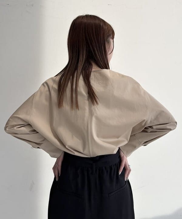 makita mikaさんの「BEAMS WOMEN｜GIANNI NOTARO / NEW フレーム バケット バッグ」を使ったコーディネート
