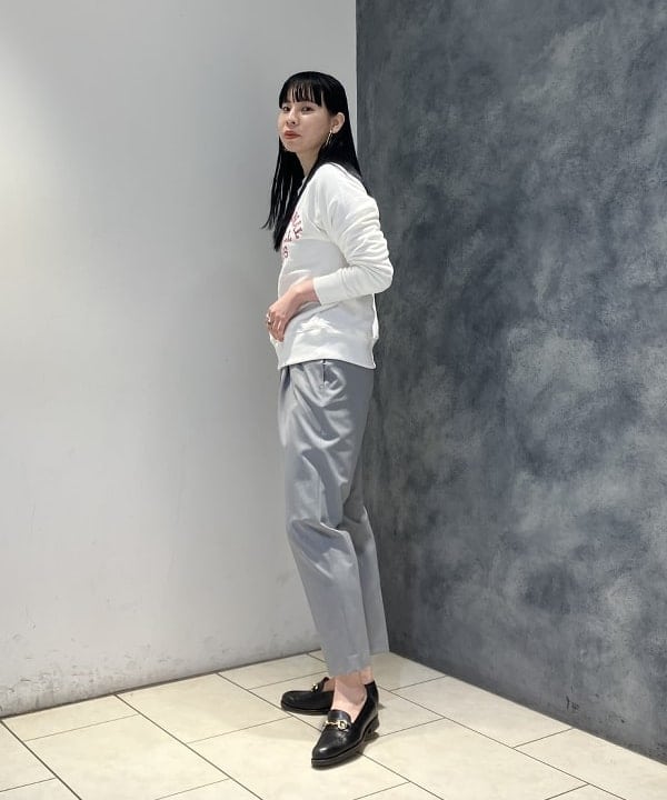 OSUMIさんの「BEAMS WOMEN｜AK+1 / ロゴ スウェット プルオーバー」を使ったコーディネート