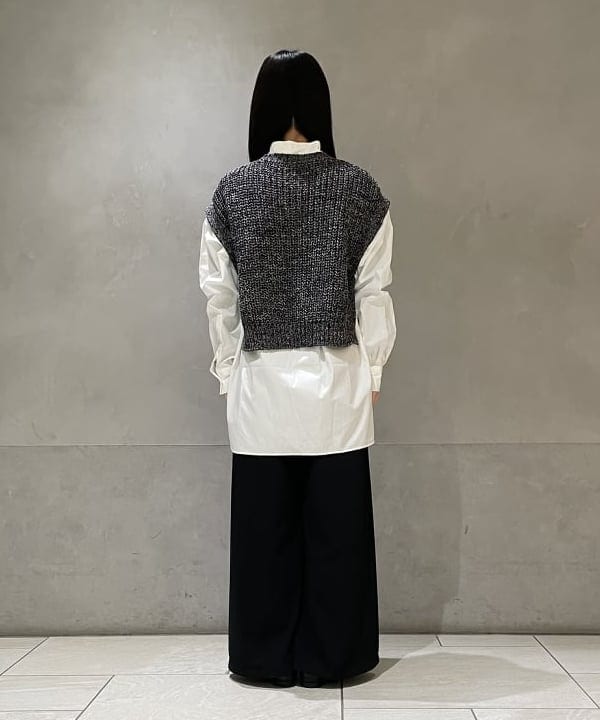 高木 菜央さんの「BEAMS WOMEN｜Demi-Luxe BEAMS / スムースレザー ローファー」を使ったコーディネート