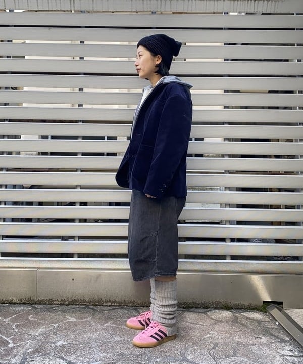 オカモト ミサキさんの「BEAMS WOMEN｜プリント サーマル クルーネック Tシャツ」を使ったコーディネート
