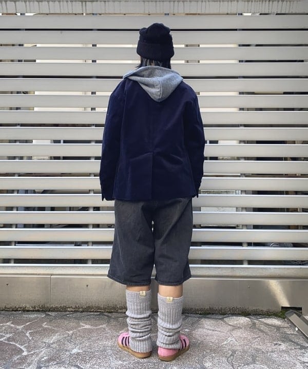 オカモト ミサキさんの「BEAMS WOMEN｜プリント サーマル クルーネック Tシャツ」を使ったコーディネート