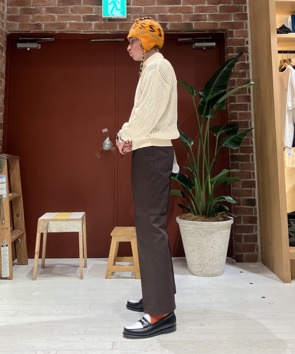ディクソン 太陽さんの「BEAMS WOMEN｜【別注】DICKIES / ワーク フレア パンツ」を使ったコーディネート