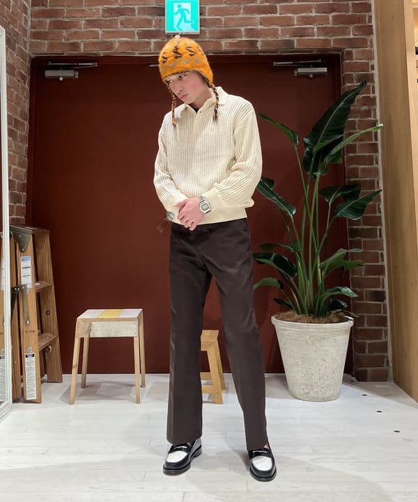 ディクソン 太陽さんの「BEAMS WOMEN｜【別注】DICKIES / ワーク フレア パンツ」を使ったコーディネート