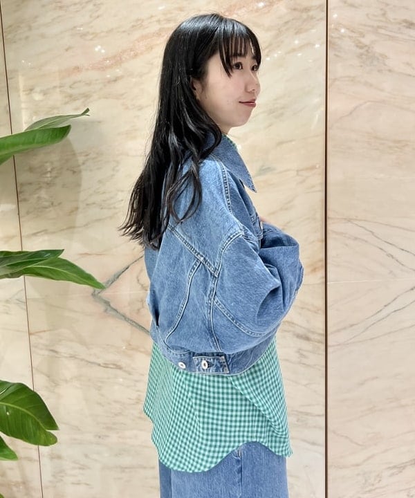 中丸　栞さんの「BEAMS WOMEN｜ポインテッド ヌードサンダル .M」を使ったコーディネート