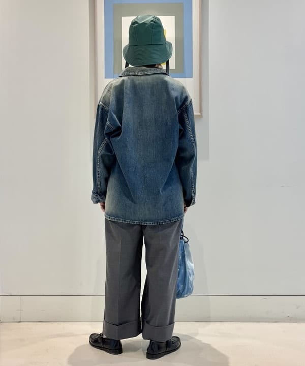 吉野 多恵さんの「BEAMS WOMEN｜【別注】BUZZ RICKSON’s / USED DENIM PULLOVER」を使ったコーディネート
