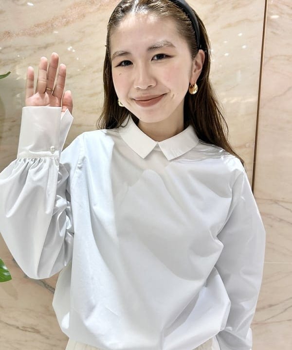佐藤 美樹さんの「BEAMS WOMEN｜グログラン カラー ブラウス」を使ったコーディネート