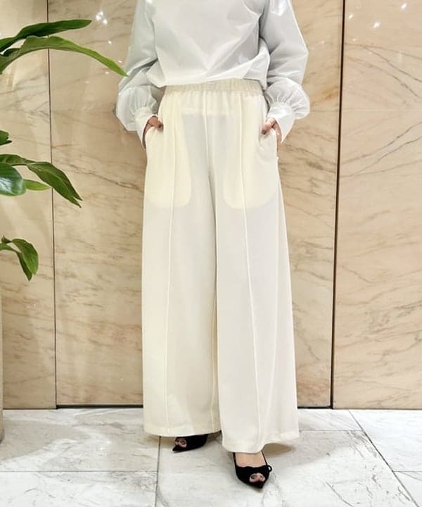 佐藤 美樹さんの「BEAMS WOMEN｜グログラン カラー ブラウス」を使ったコーディネート