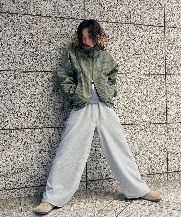 菊田 悠さんの「BEAMS WOMEN｜BIRKENSTOCK &times; BEAMS / 別注 Zurich BONE PATTERN」を使ったコーディネート